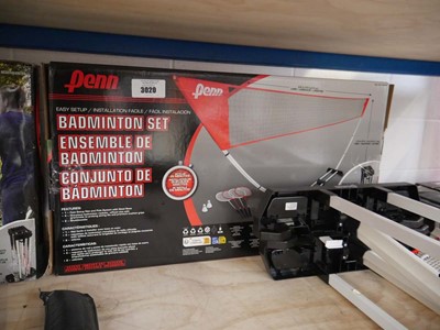 Lot 3020 - Boxed Penn badminton set
