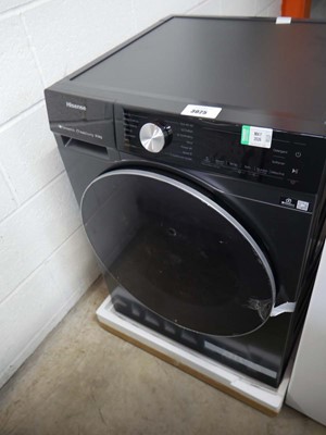 Lot 3025 - Hisense 10.5kg washing machine in black