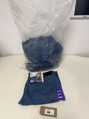 Lot 1745 - Approx. 15 pairs of men's straight fit...