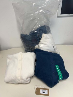 Lot 1786 - Approx. 5 women's fleeces by Elle Sport.