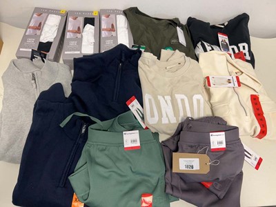 Lot 1826 - Approx. 15 branded items of clothing to...