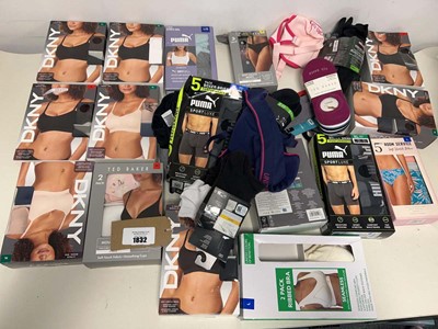 Lot 1832 - Mixed lot of mens and womens underwear to...