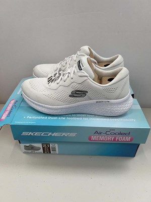 Lot 1844 - Boxed pair of Skechers sketch lite air cooled...