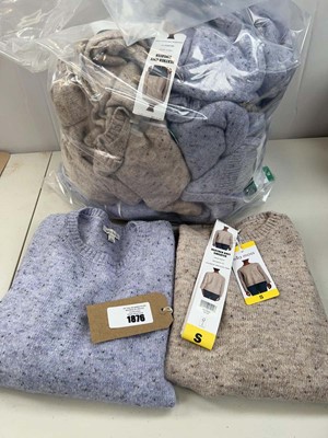 Lot 1876 - Approx. 10 ladies Ella Moss heather knit crew...