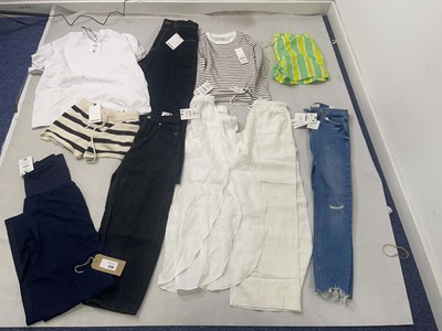 Lot 1710 - Zara & Sister Companies clothing