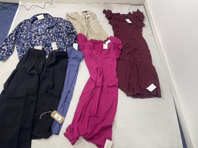 Lot 1735 - NoBody's Child clothing