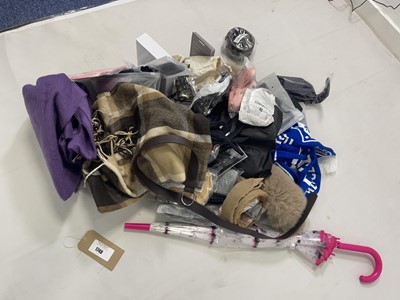 Lot 1748 - Various accessories