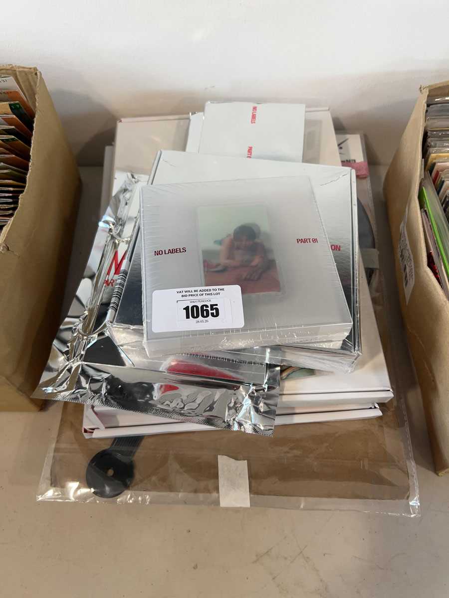 Lot 1065 - Collection of Yeonjun No Labels Part 1 incl....