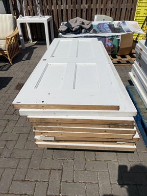 Lot 2329 - Pallet containing 10 white 4 panelled interior...