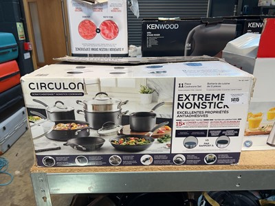 Lot 1415 - Circulon 11 piece cookware set