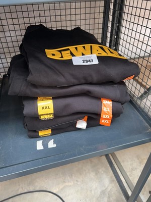 Lot 2347 - 5 DeWalt Guaranteed Tough black hoodies (size...