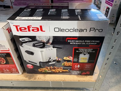Lot 1427 - Boxed Tefal Optigrill Intelligent grill
