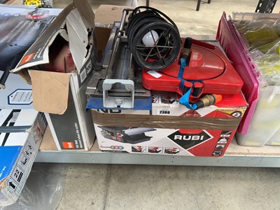 Lot 2389 - 2 electric tile cutters with manual tile...