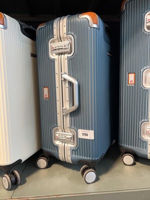 Lot 1296 - Small Swiss Military hard shell suitcase