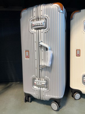 Lot 1298 - Small Swiss Military hard shell suitcase