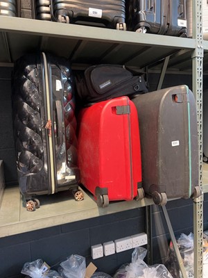 Lot 1300 - 3 hard shell suitcases with Kappa race bag