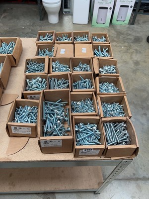 Lot 2402 - 23 boxes of various size threaded bolts