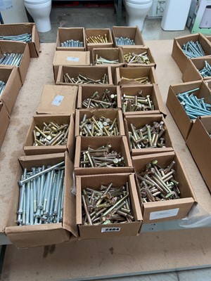 Lot 2404 - 18 boxes of various size threaded bolts