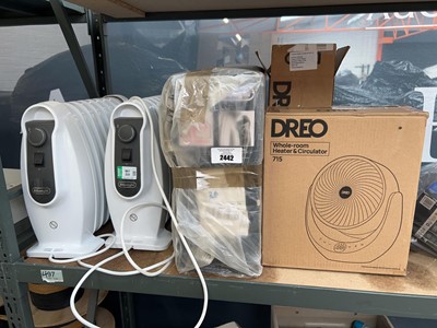 Lot 2442 - 3 small De'Longhi electric oil filled...