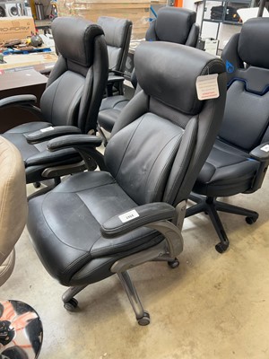 Lot 2464 - La-Z-Boy 2nd Generation black leatherette...