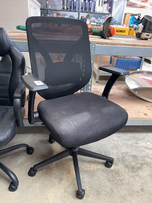 Lot 2472 - True Innovations black mesh back office...