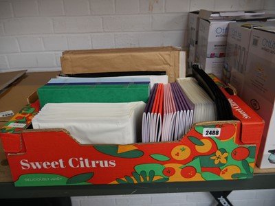 Lot 2488 - Tray containing mixed size padded jiggy bags...