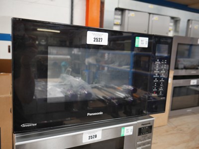 Lot 2527 - Unboxed Panasonic NN-CT56JB inverter...