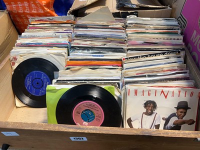 Lot 1302 - Quantity of 7" singles