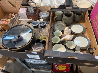 Lot 1311 - 2 boxes of household goods an ceramics incl....