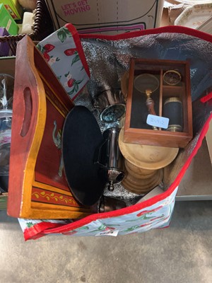 Lot 1334 - Bag containing clocks, magnifying glasses,...