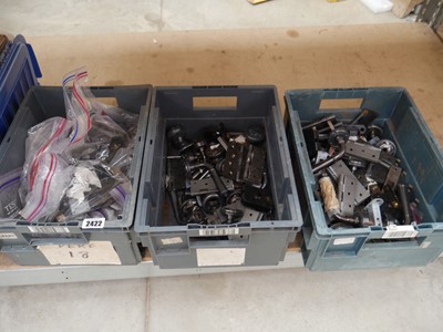Lot 2422 - 3 crates of various hinges and locks