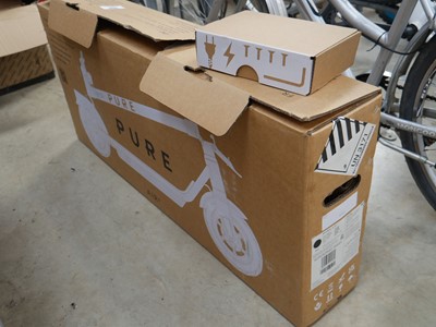 Lot 2577 - PURE 2 wheel electric scooter with battery and...