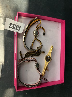 Lot 1353 - Tray containing jewellery incl. Accurist...