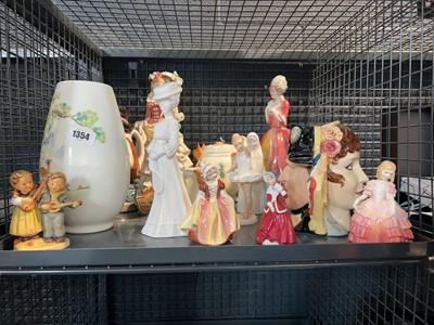 Lot 1354 - Quantity of various decorative pottery incl....