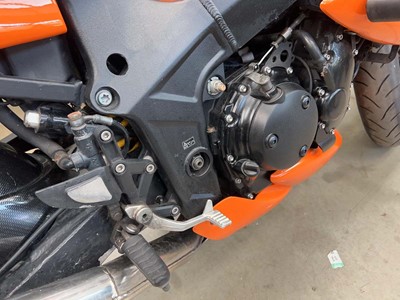 Lot (VX04 BJJ) 2004 Triumph Speed Four motorbike...