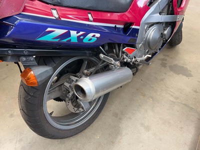 Lot 4014 - (J359 BJN) 1992 Kawasaki ZX-6 (ZZR600)...