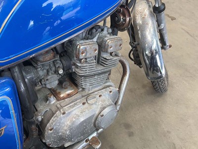 Lot (OJO 436W) 1981 Suzuki GS250T motorbike in...