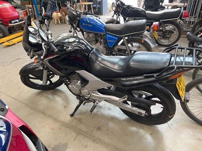 Lot 4016 - (AV09 TLU) 2009 Yamaha YBR250-07 motorbike in...
