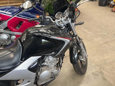 Lot 4016 - (AV09 TLU) 2009 Yamaha YBR250-07 motorbike in...
