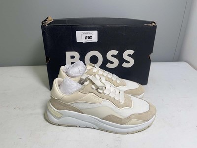 Lot Hugo Boss UK6 skylar trainers in open white -...