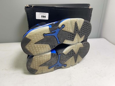 Lot Nike UK10 air jordan MVP trainers in black -...