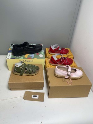 Lot 5x boxed pairs of children's shoes to include...