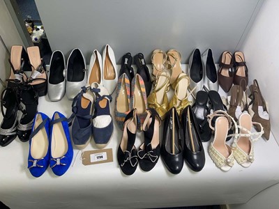 Lot 17x Pairs of high heels to include Dream Pairs,...
