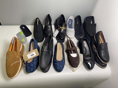 Lot 13x Pairs of shoes in various styles to...