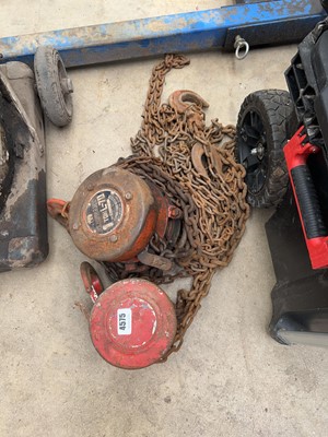 Lot 4456 - Two chain winches