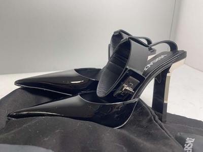 Lot Versace EU40 patent high heels in black with...