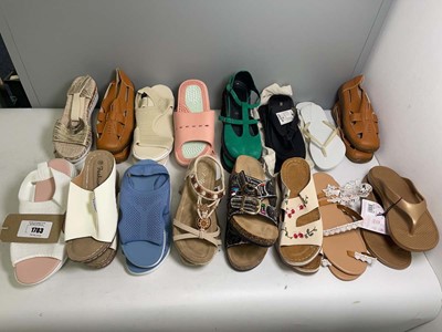 Lot 16x Pairs of sandals to include Totes,...