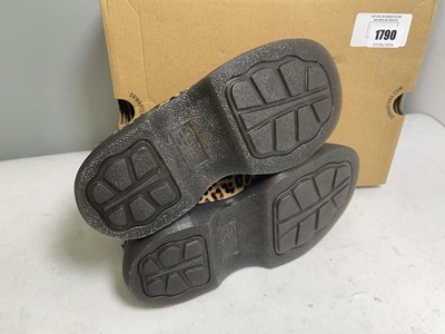 Lot Dr Martens UK4 buzz 5I shoes - boxed