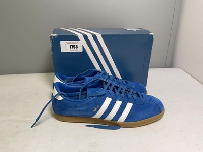 Lot Adidas UK9 koln trainers in blue - boxed