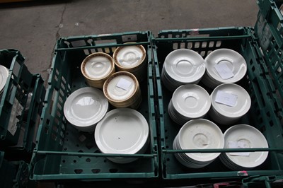 Lot 28 - 4 stacking trays of assorted crockery...